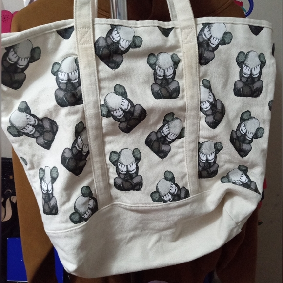 KAWS TOKYO 1ST CANVAS TOTE - Picture 3 of 8